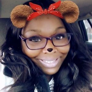 Meet your Posher, Ash